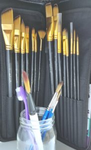 Basic Watercolor Supplies - Brushes